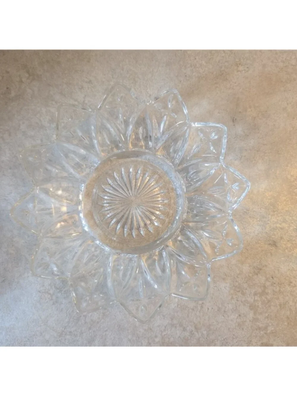 Petal Bowl Dish Flower Serving Trinket Pointed Tips Candy Vintage Clear